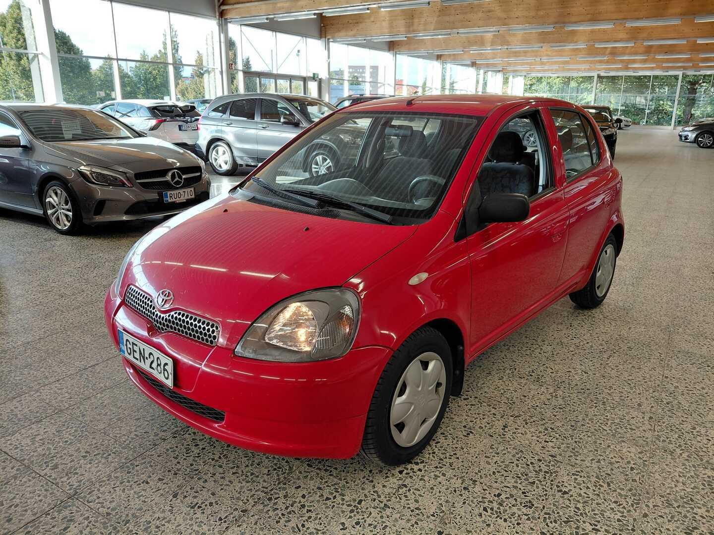 TOYOTA Yaris 2001