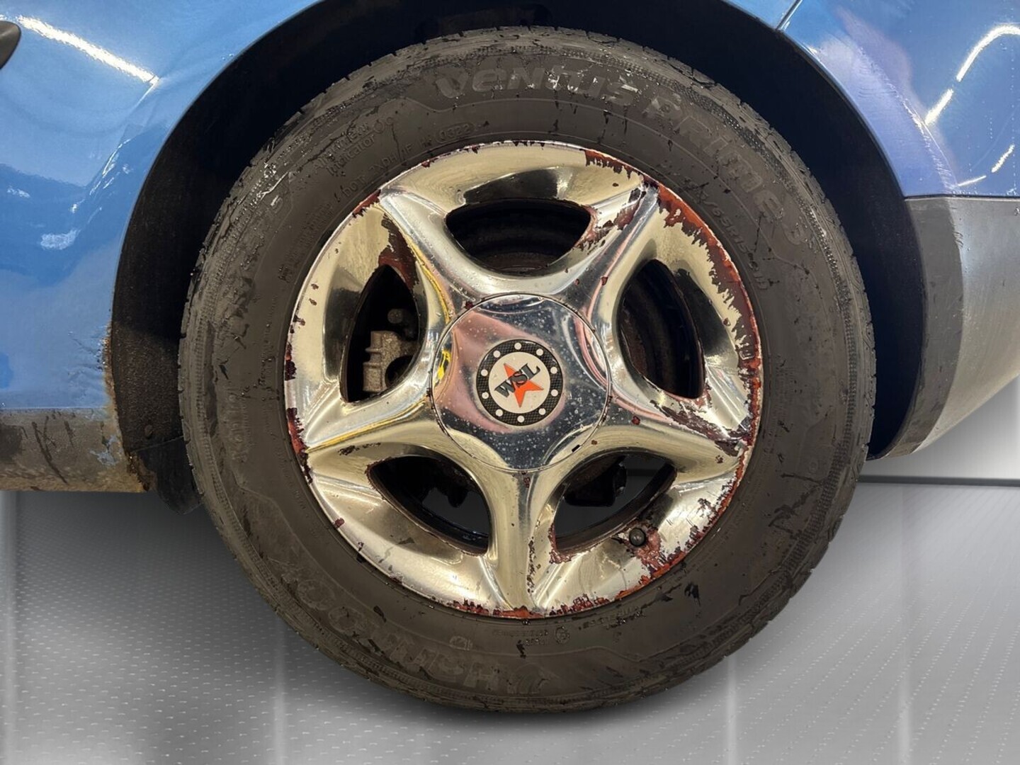 VOLKSWAGEN Golf 2005