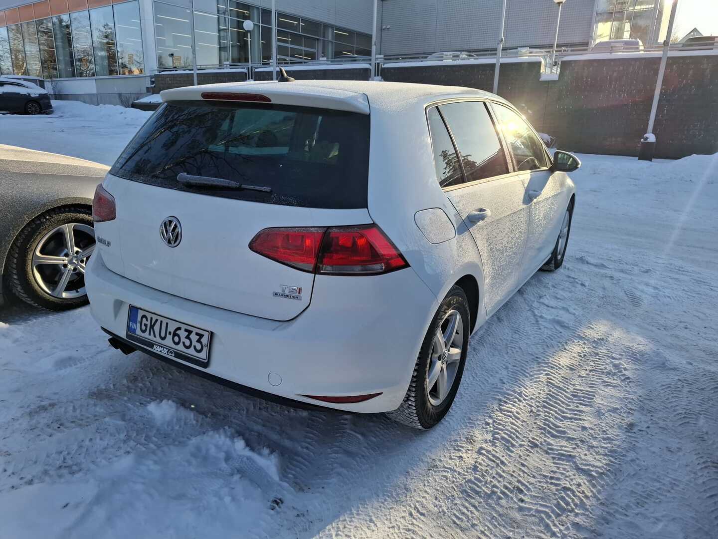 VOLKSWAGEN Golf 2013