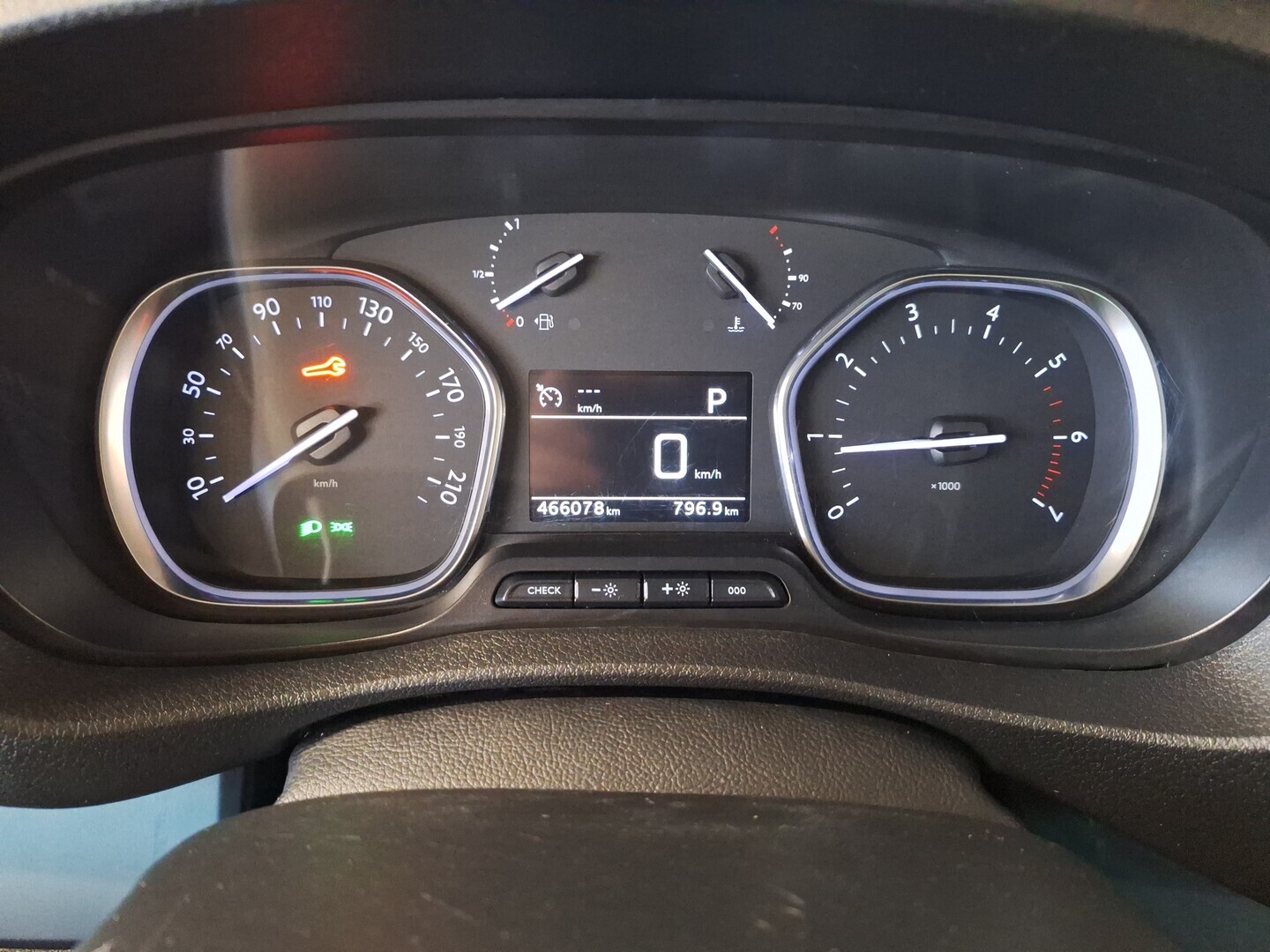 PEUGEOT Traveller 2019