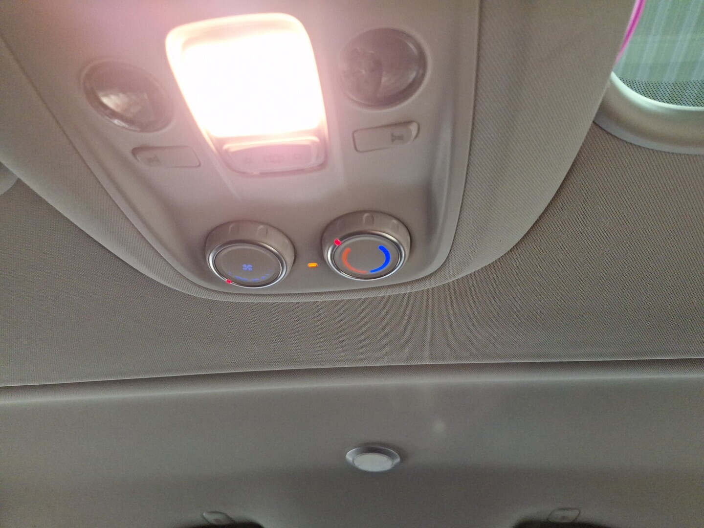 PEUGEOT Traveller 2019