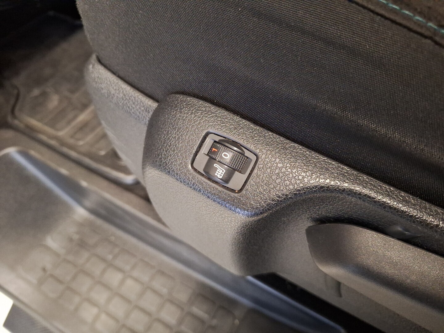 PEUGEOT Traveller 2019