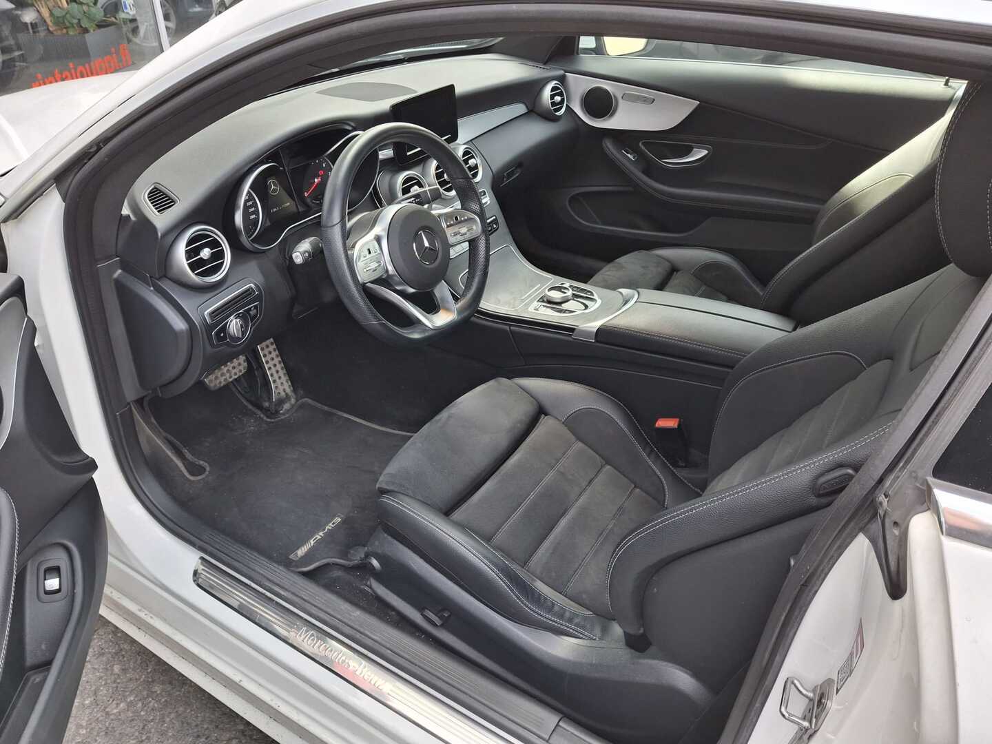 MERCEDES-BENZ C 2019