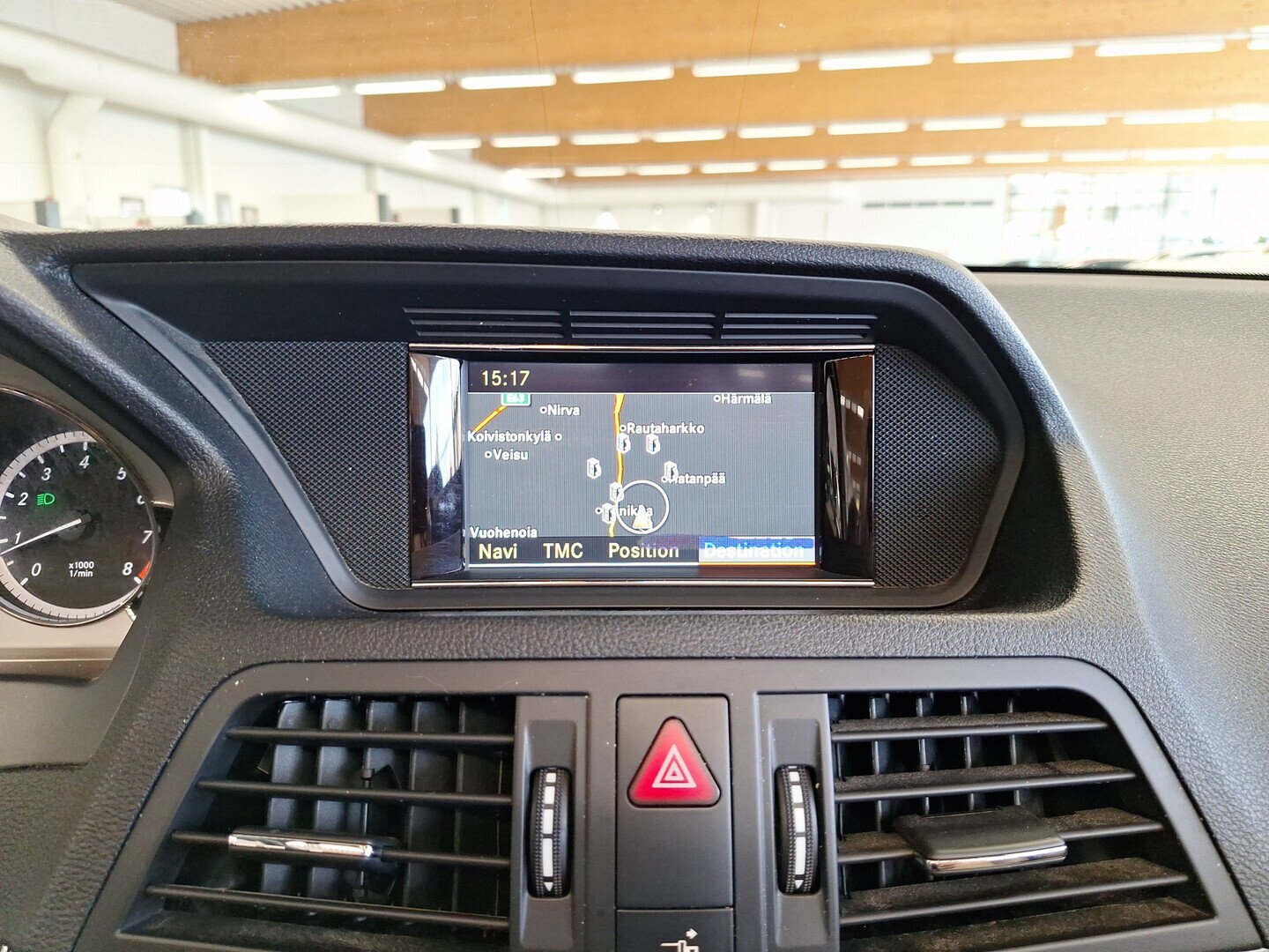 MERCEDES-BENZ E 2010