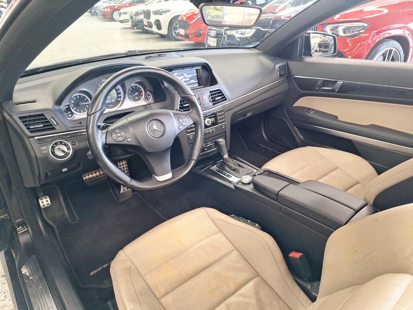 MERCEDES-BENZ E 2010