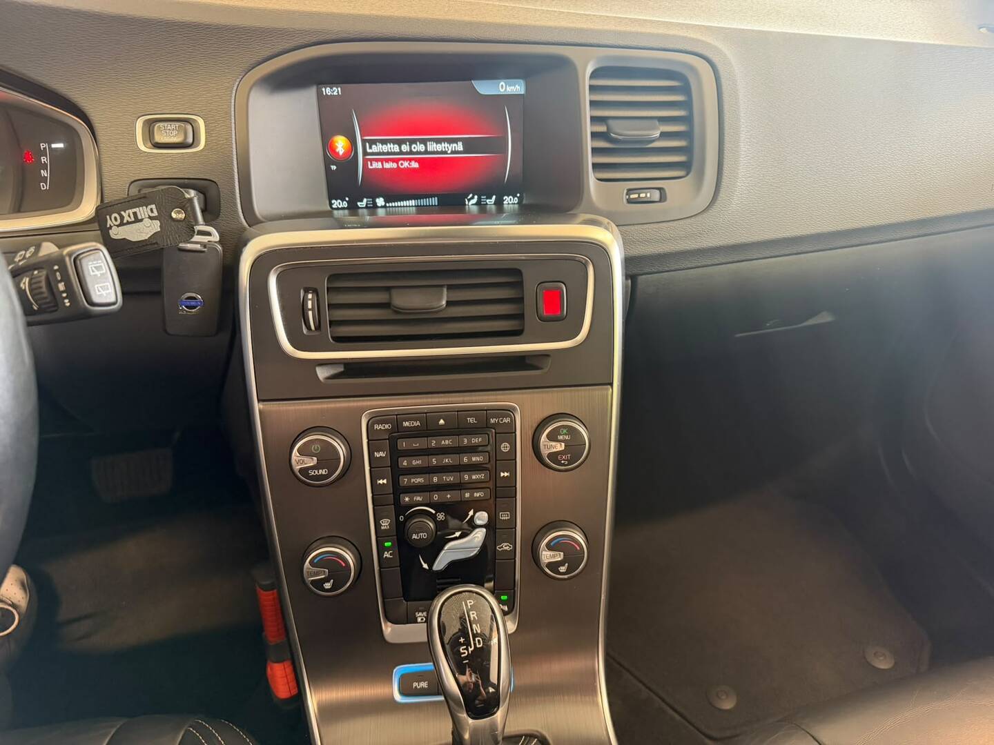VOLVO V60 2014