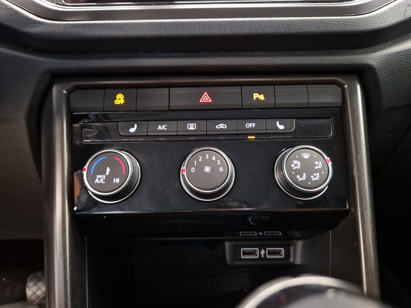 VOLKSWAGEN T-Roc 2019