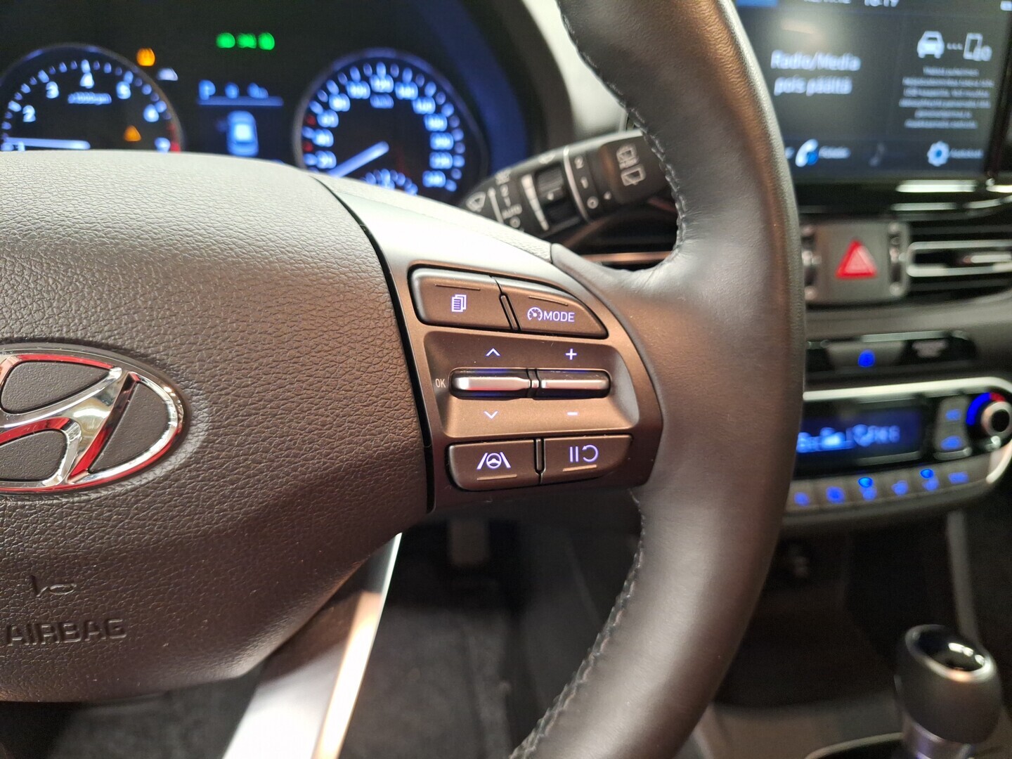 HYUNDAI i30 Hatchback 2022