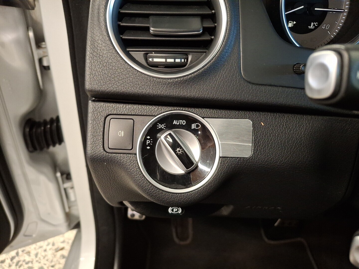 MERCEDES-BENZ C 2013