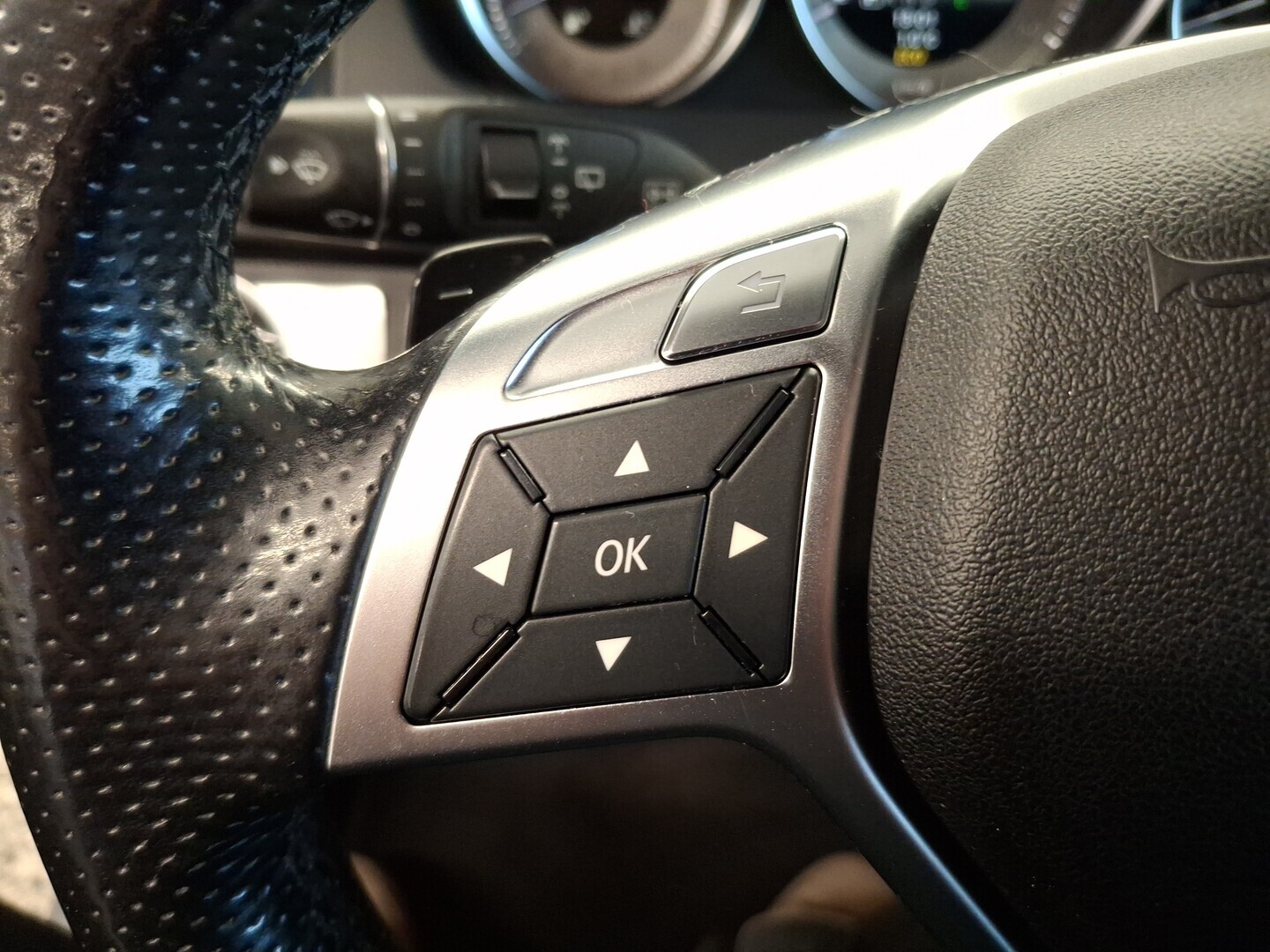 MERCEDES-BENZ C 2013