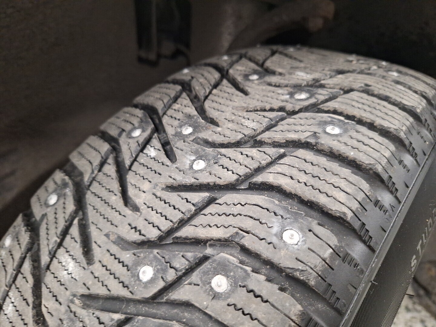 MERCEDES-BENZ E 2003