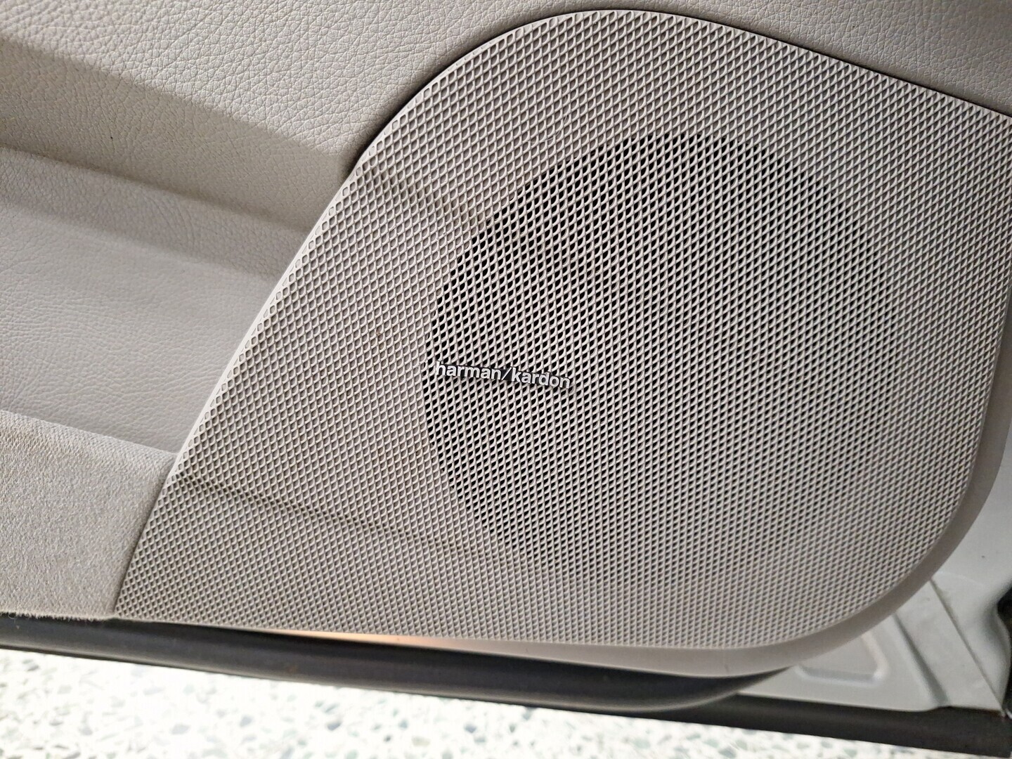 MERCEDES-BENZ E 2003