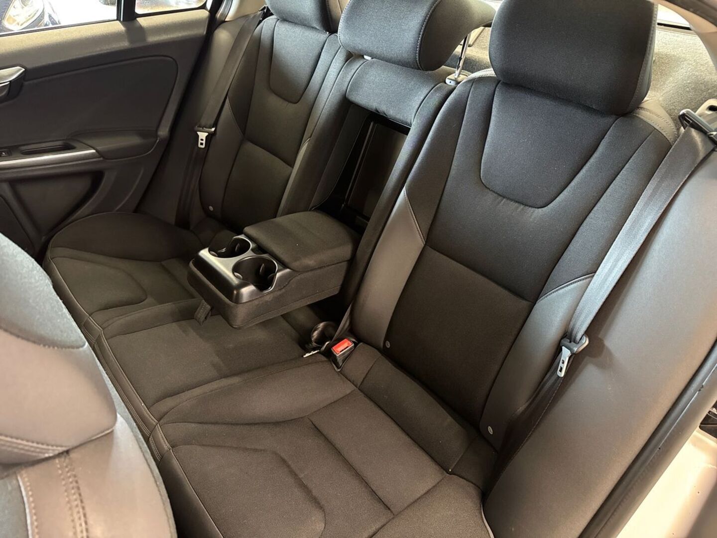 VOLVO S60 2011