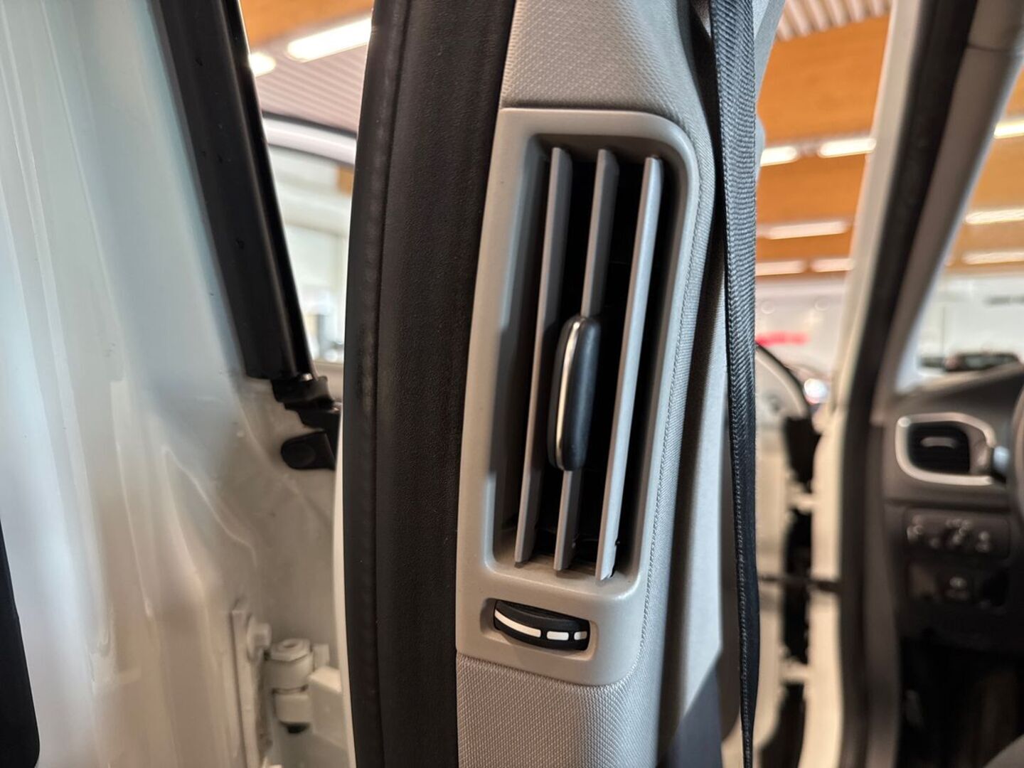 VOLVO S60 2011