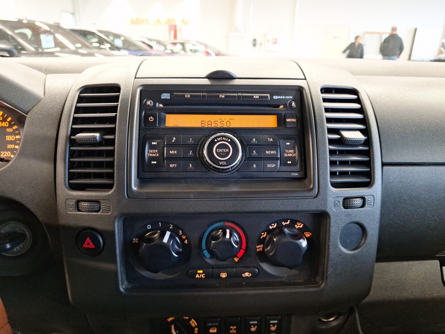 NISSAN Navara 2007