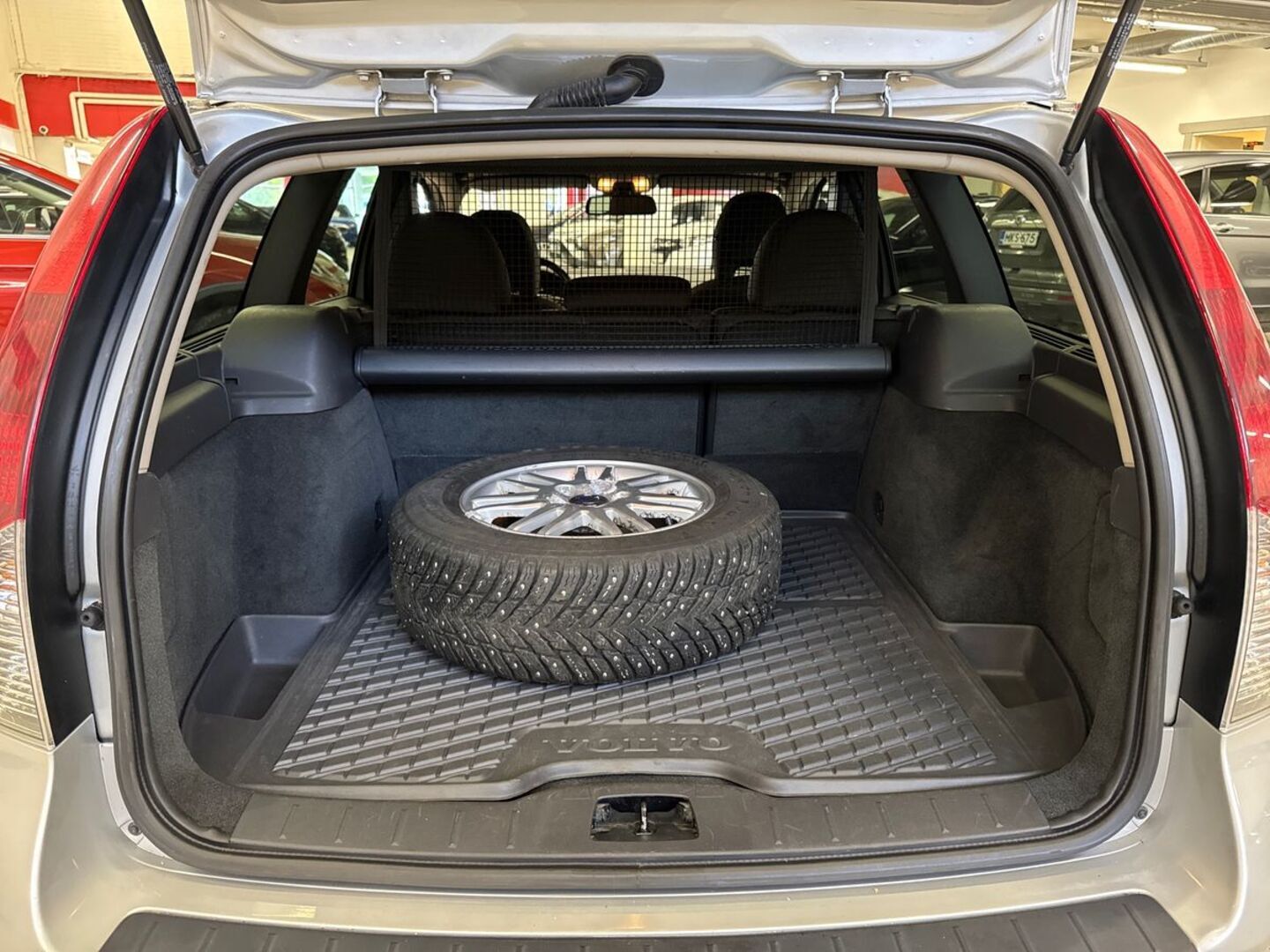 VOLVO V50 2010