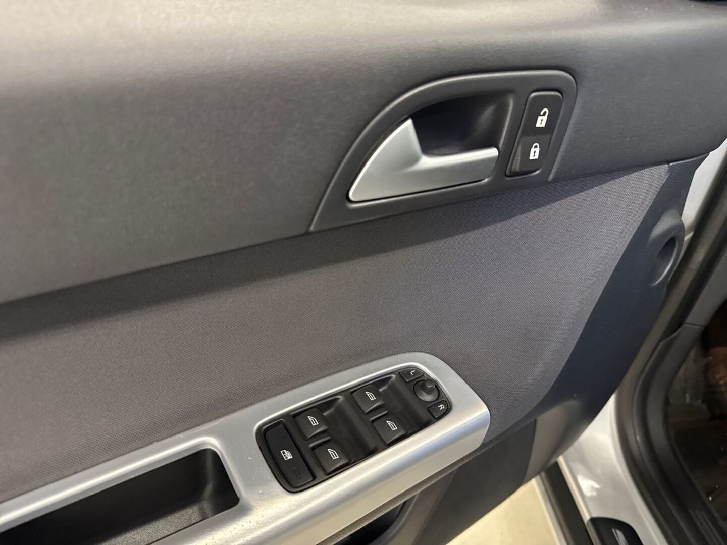 VOLVO V50 2010