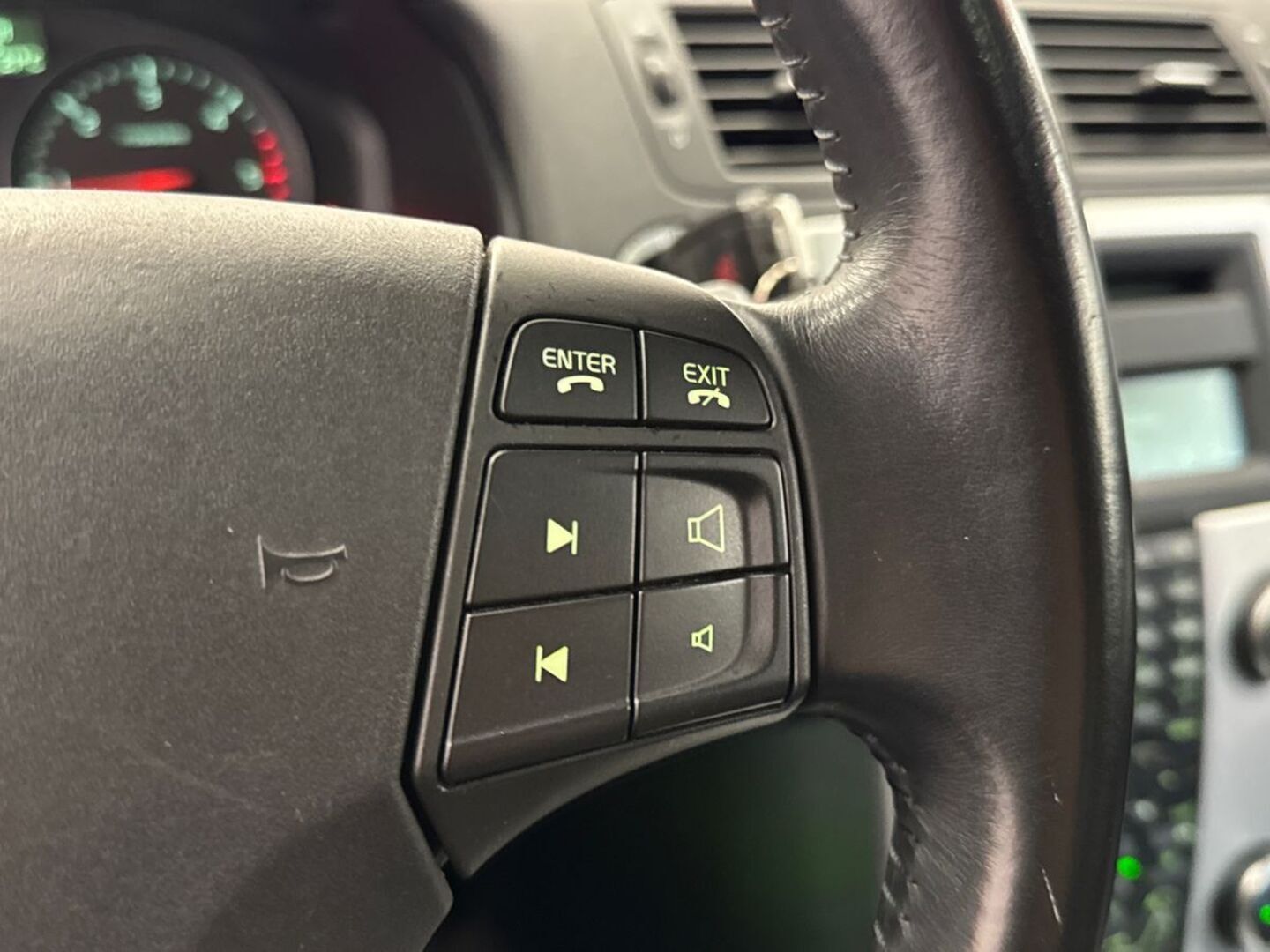 VOLVO V50 2010