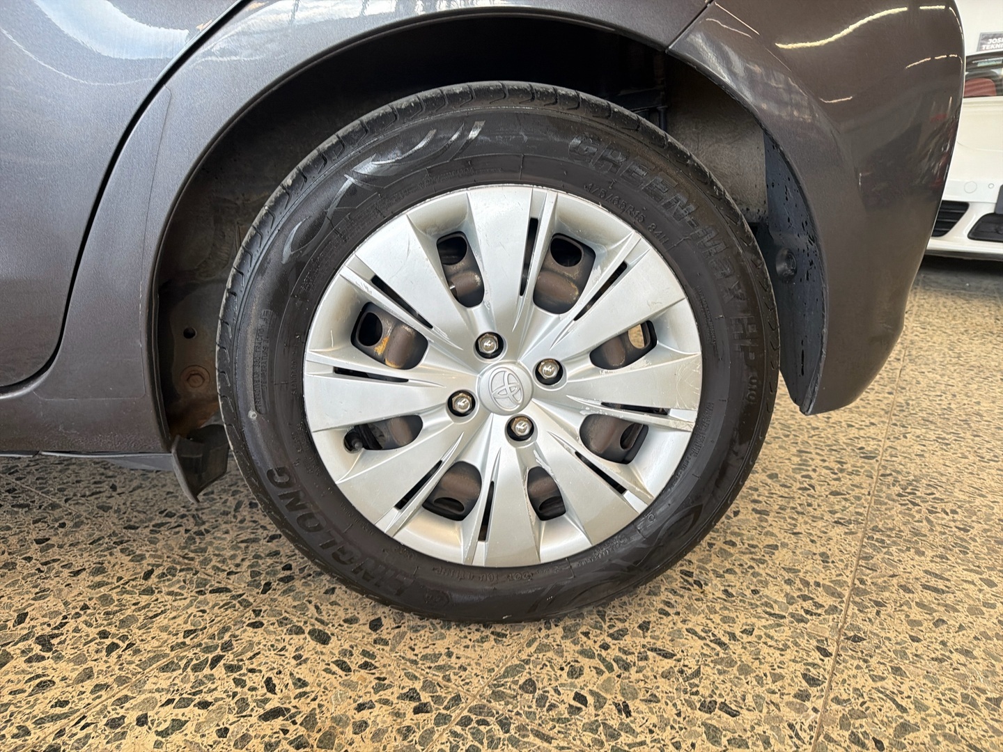 TOYOTA Yaris 2012