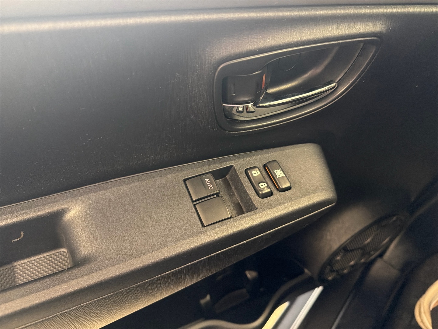 TOYOTA Yaris 2012