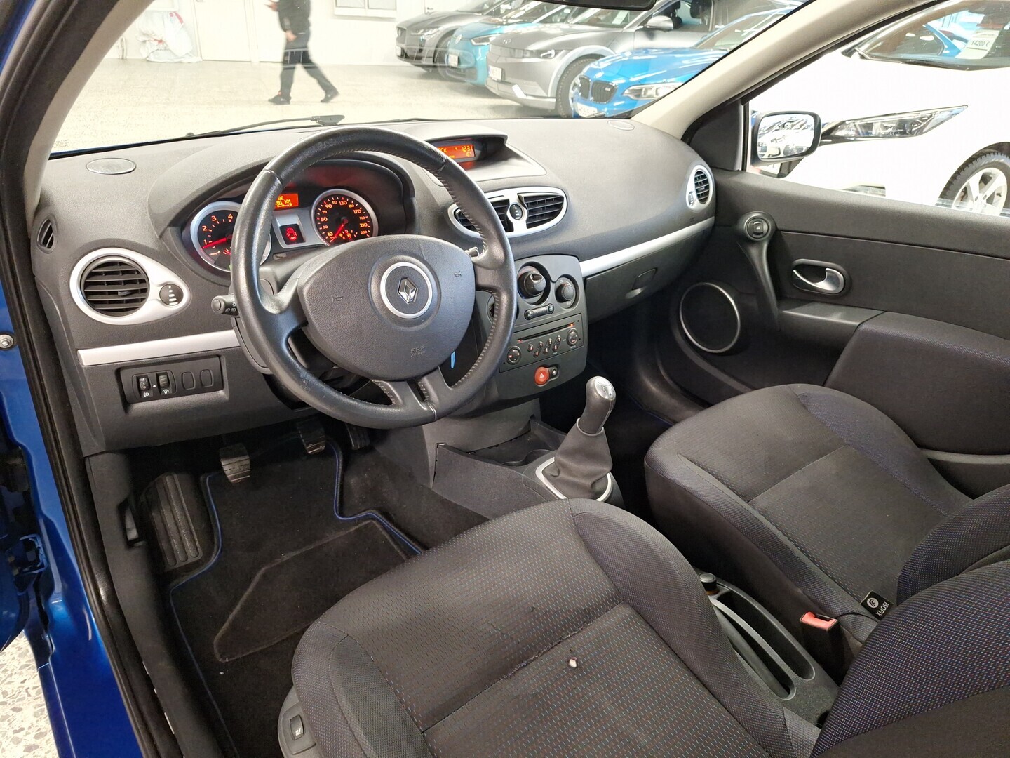 RENAULT Clio 2006
