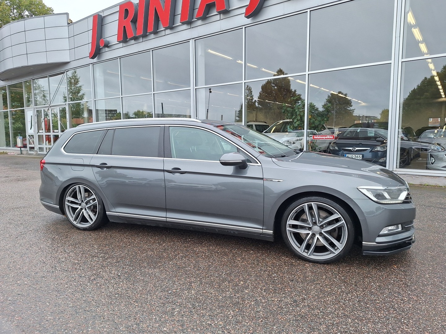 VOLKSWAGEN Passat 2016