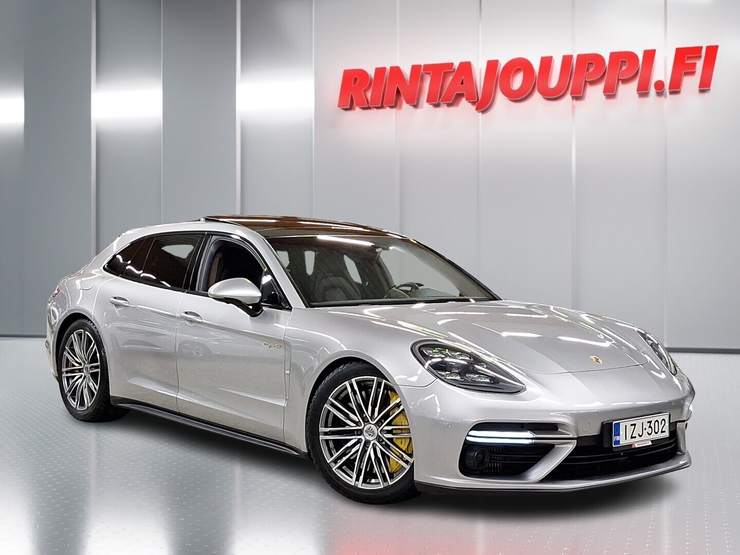 PORSCHE Panamera 2018