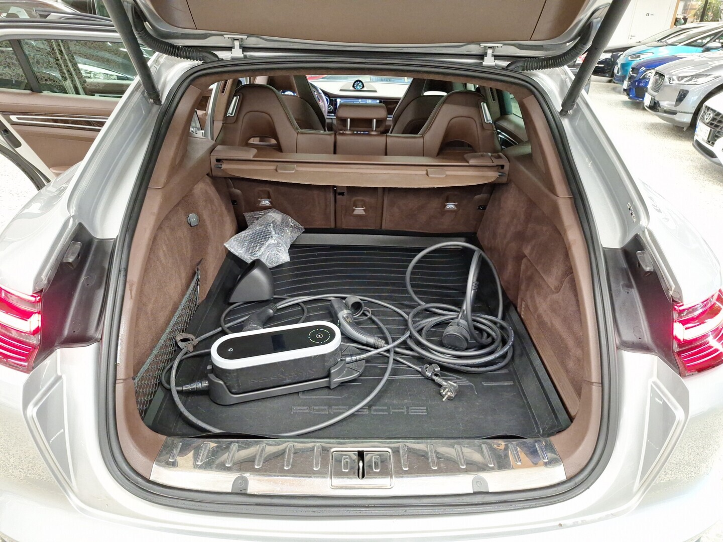 PORSCHE Panamera 2018