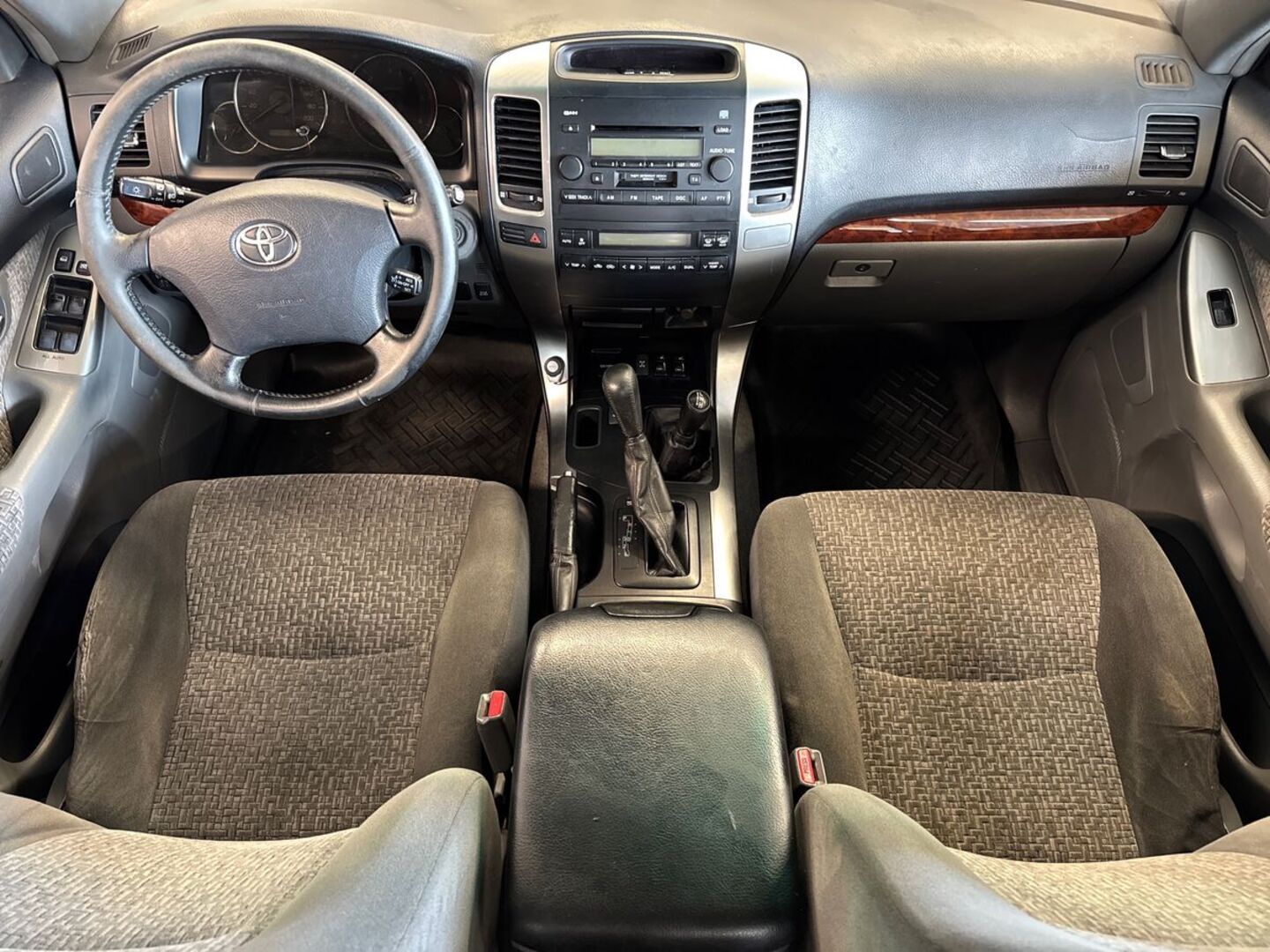 TOYOTA Land Cruiser 2003
