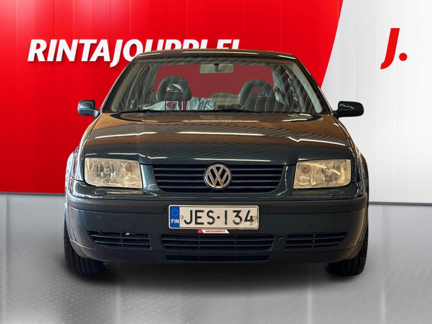 VOLKSWAGEN Bora 2002