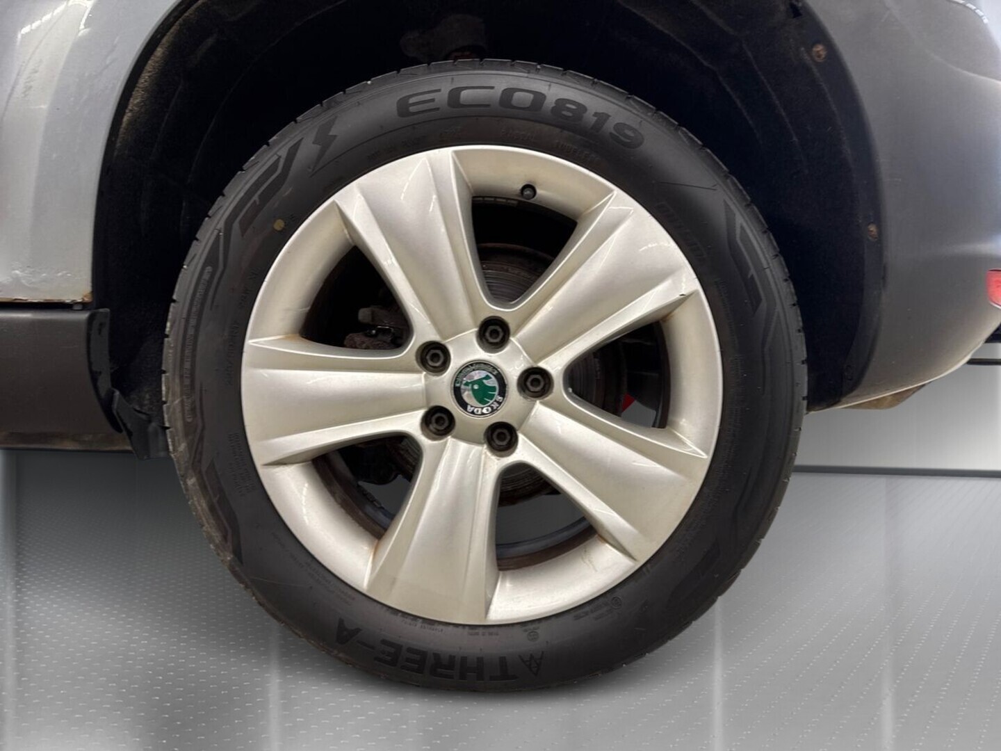 SKODA Yeti 2011