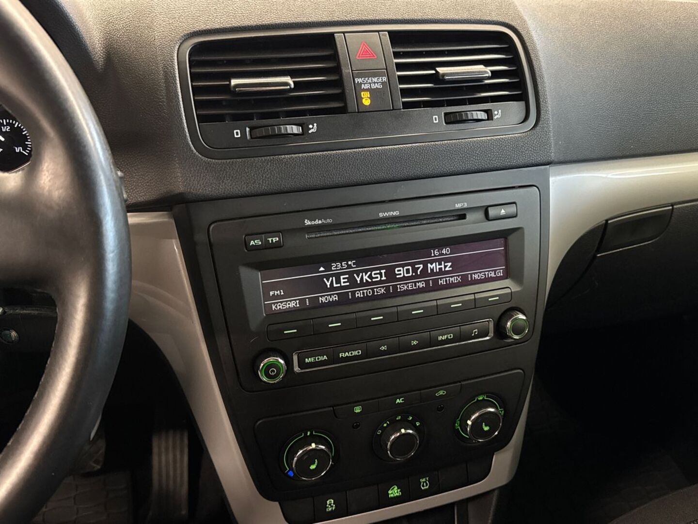 SKODA Yeti 2011