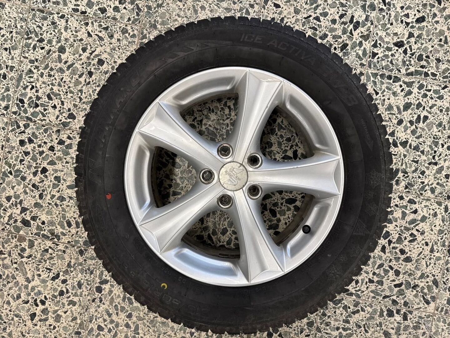 SKODA Yeti 2011
