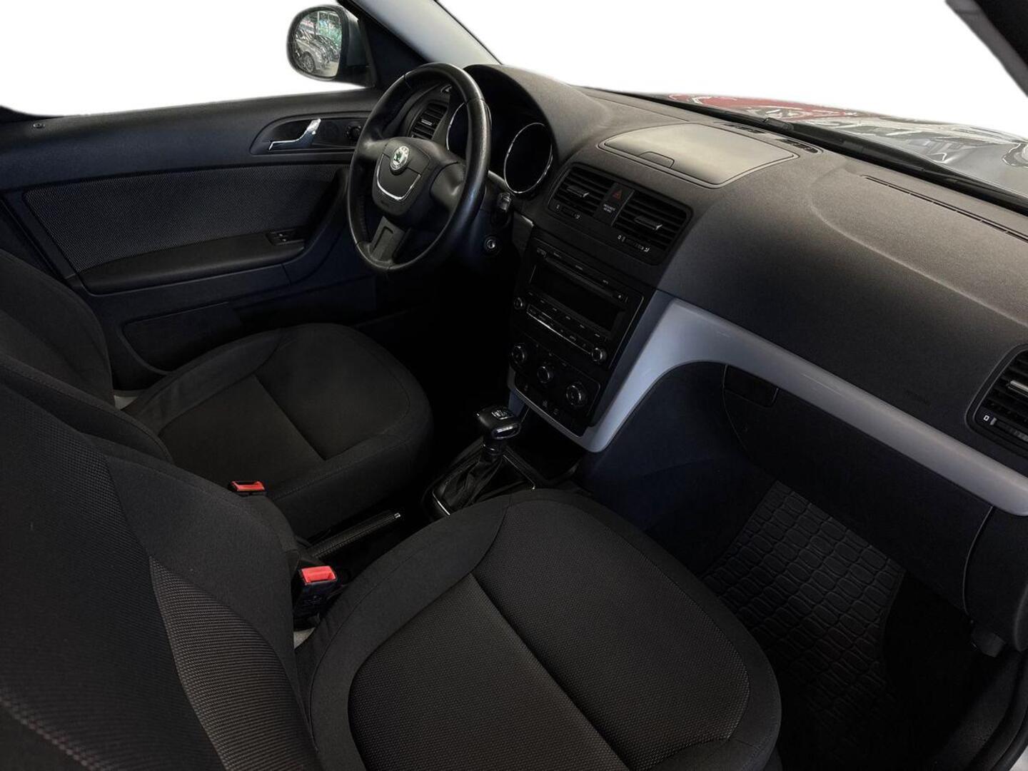 SKODA Yeti 2011