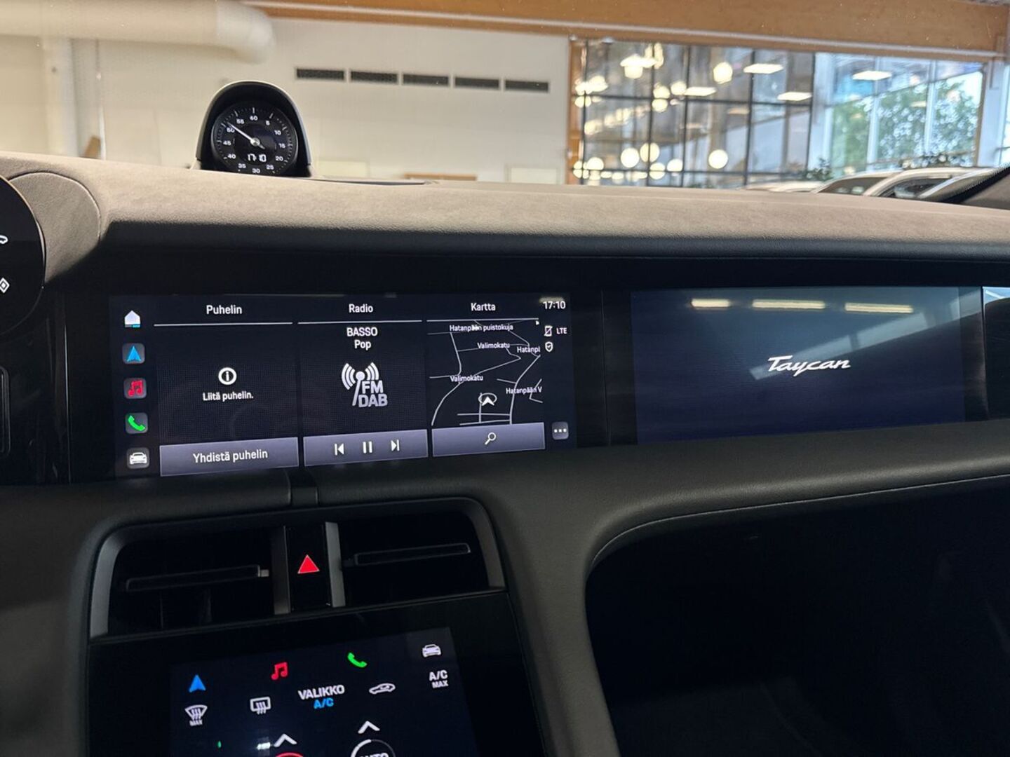 PORSCHE Taycan 2022