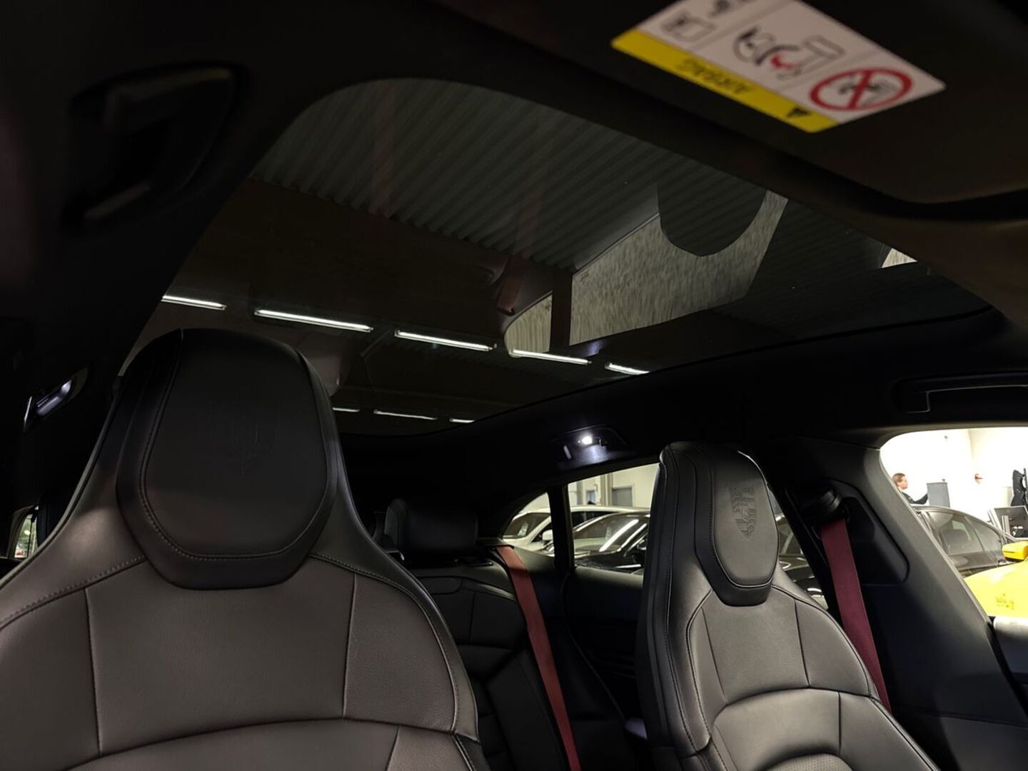 PORSCHE Taycan 2022