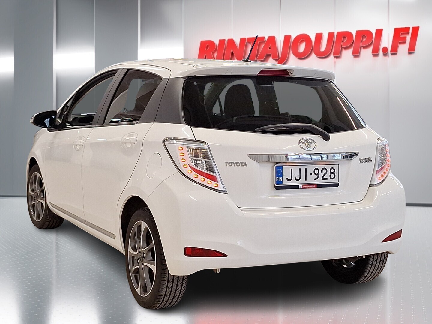 TOYOTA Yaris 2014