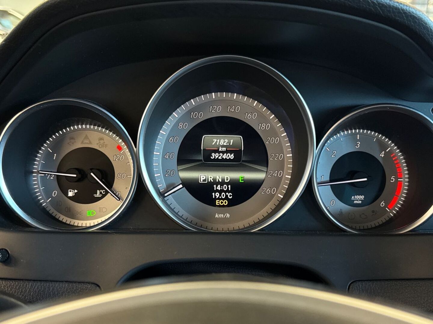 MERCEDES-BENZ C 19