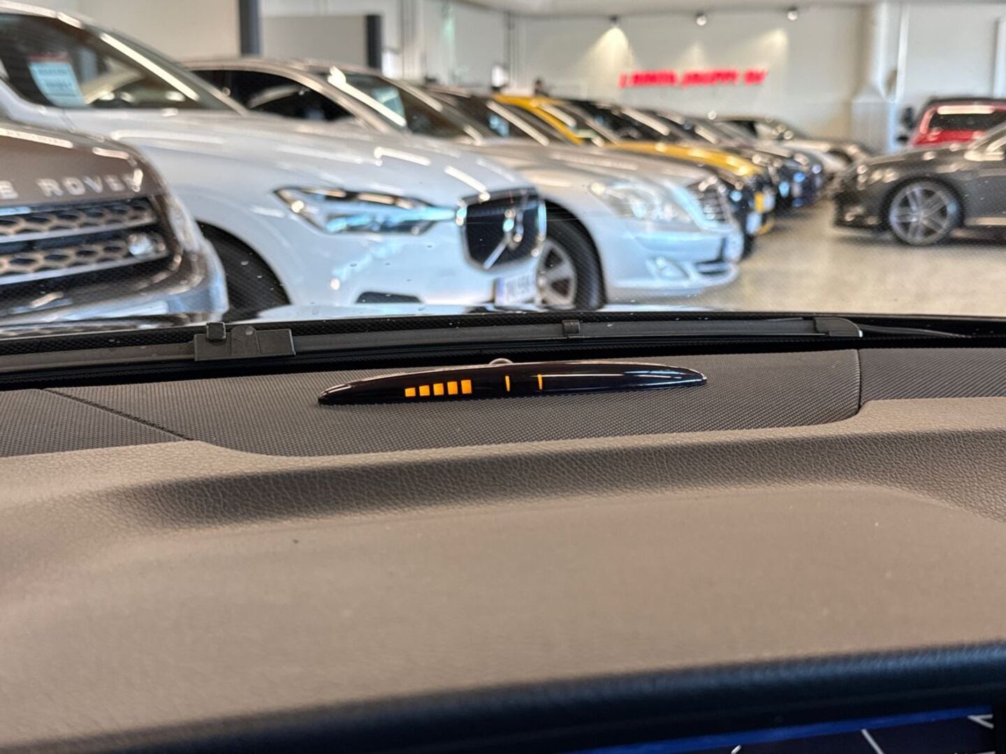MERCEDES-BENZ C 25