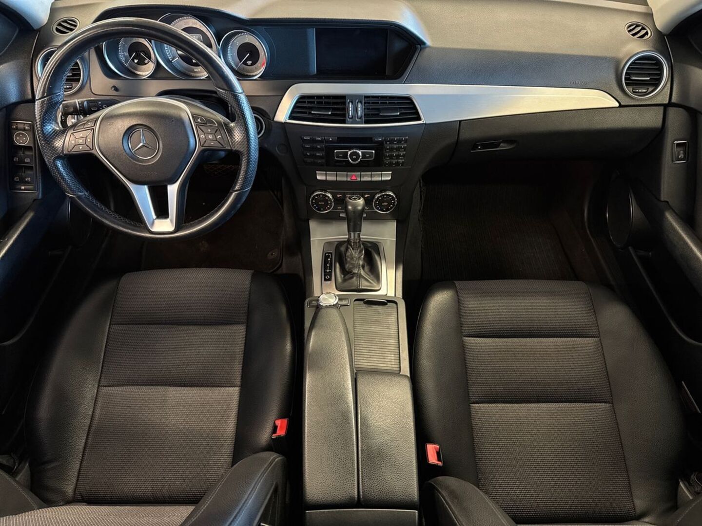 MERCEDES-BENZ C 26
