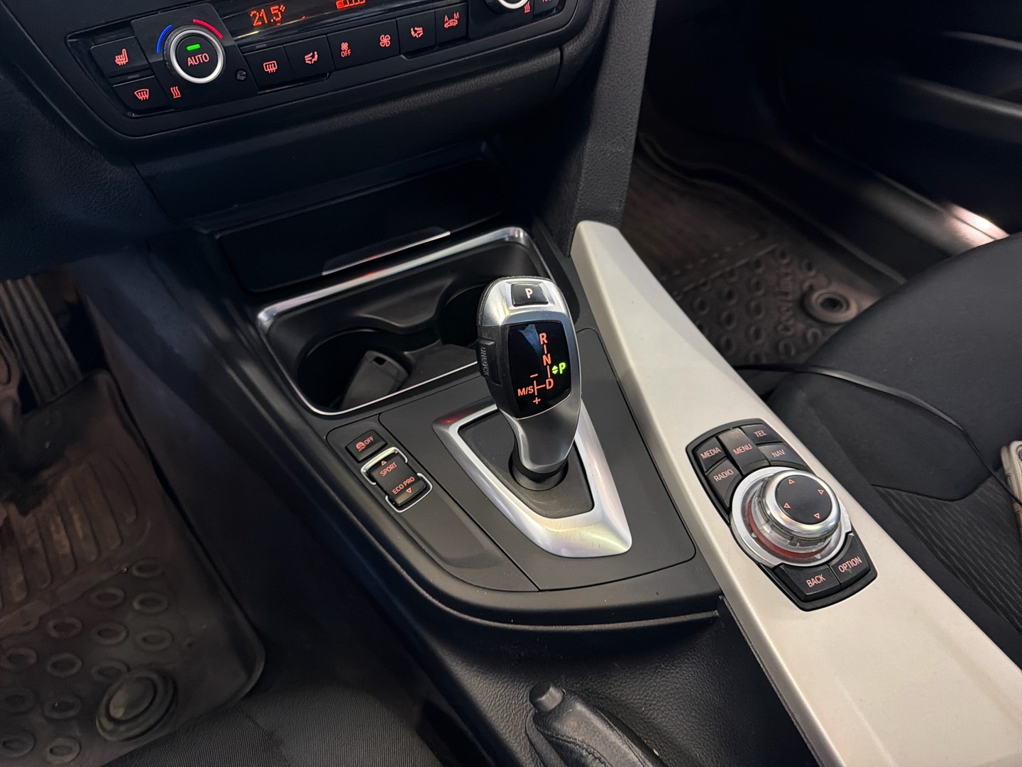 BMW 320 2014