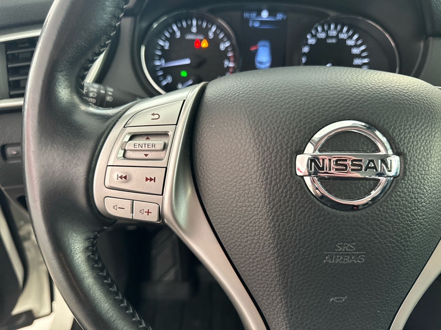 NISSAN Qashqai 2016