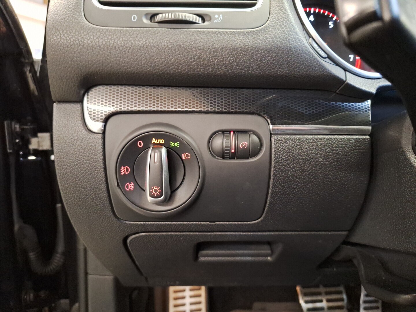 VOLKSWAGEN Golf 2013