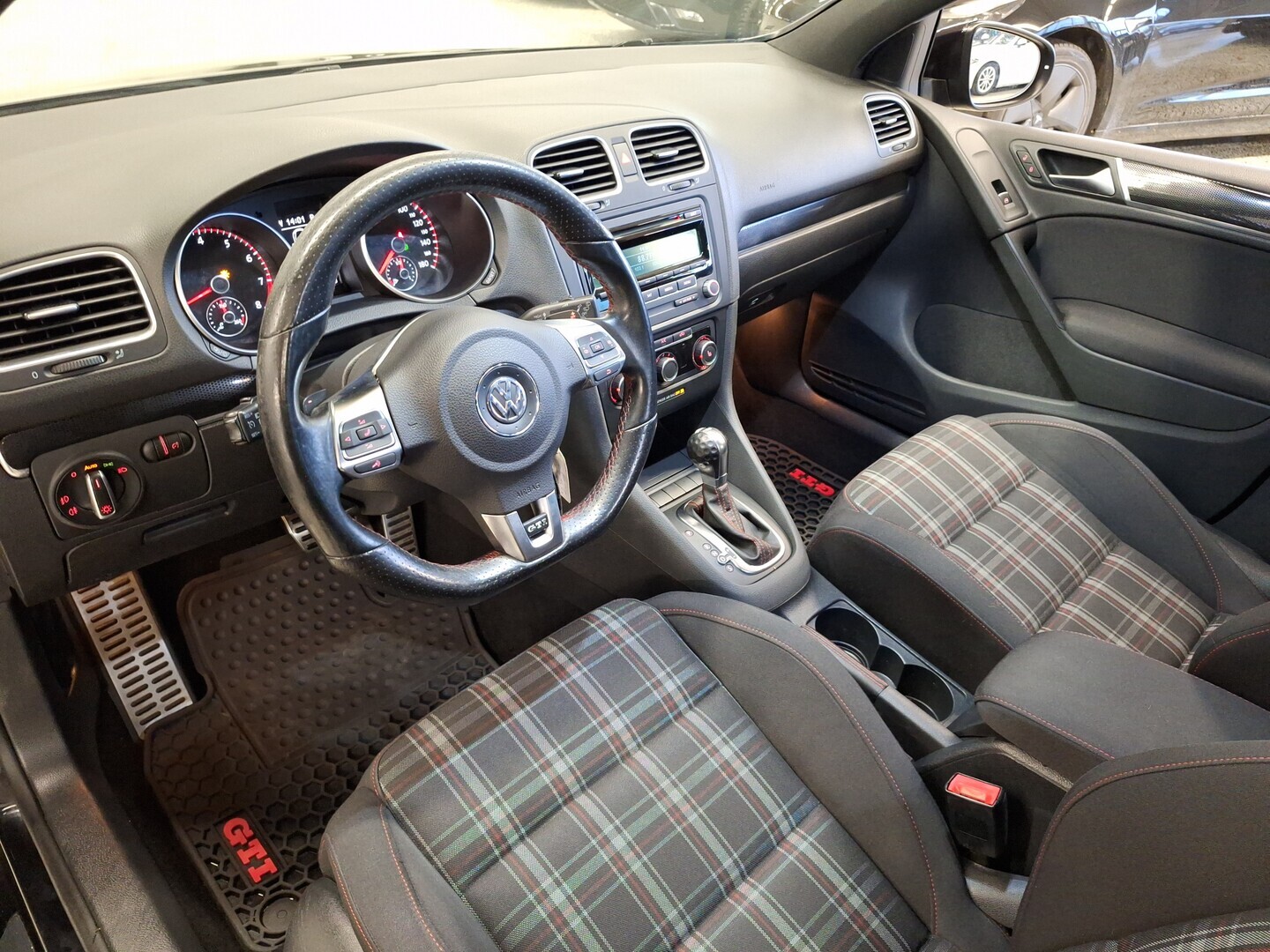 VOLKSWAGEN Golf 2013