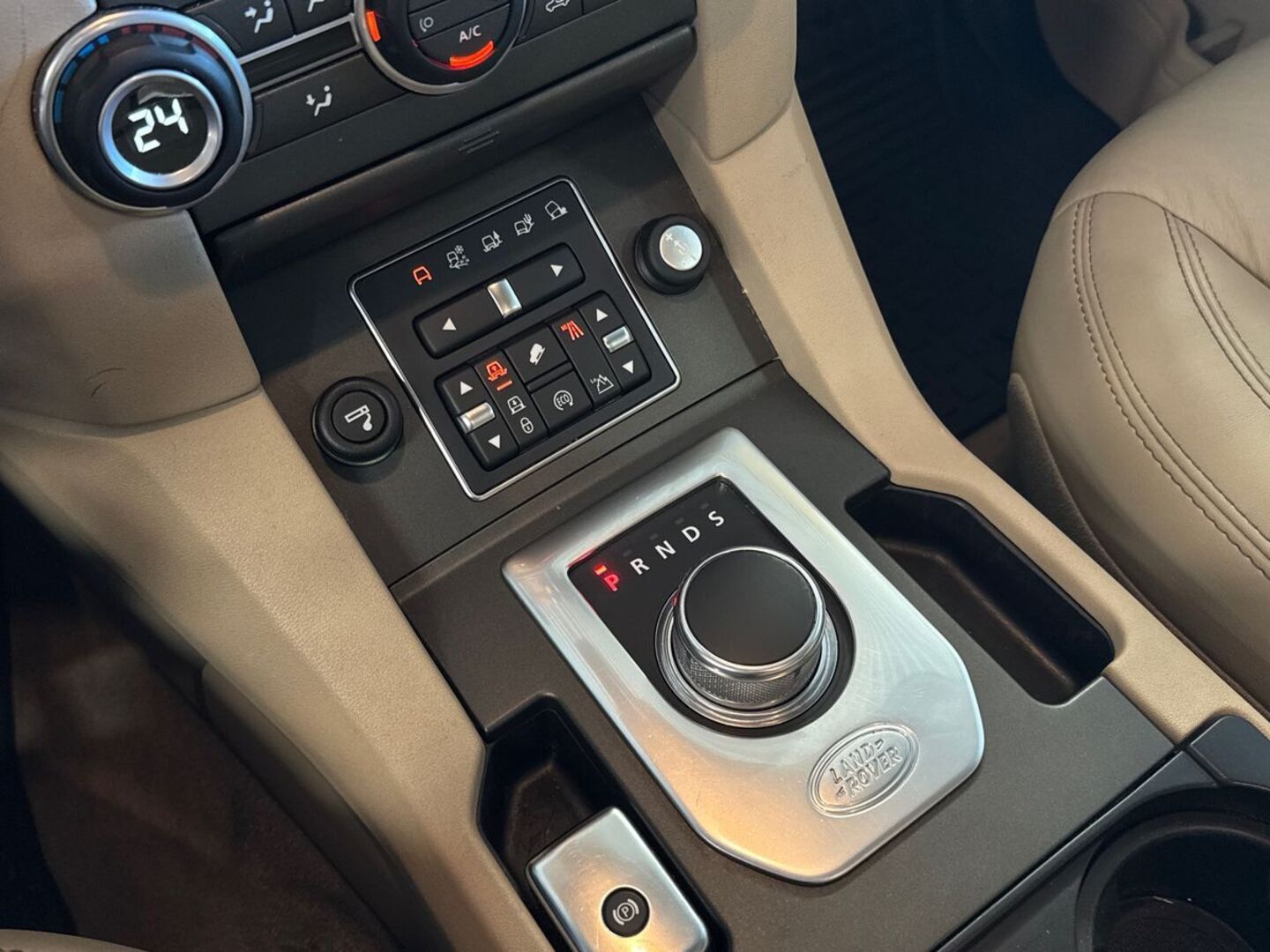 LAND ROVER Discovery 2016