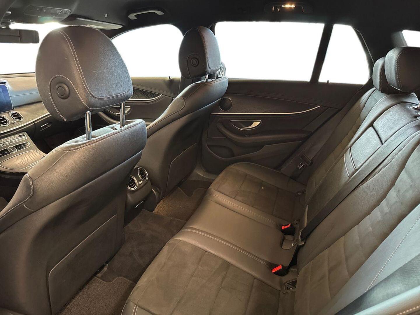 MERCEDES-BENZ E 2020