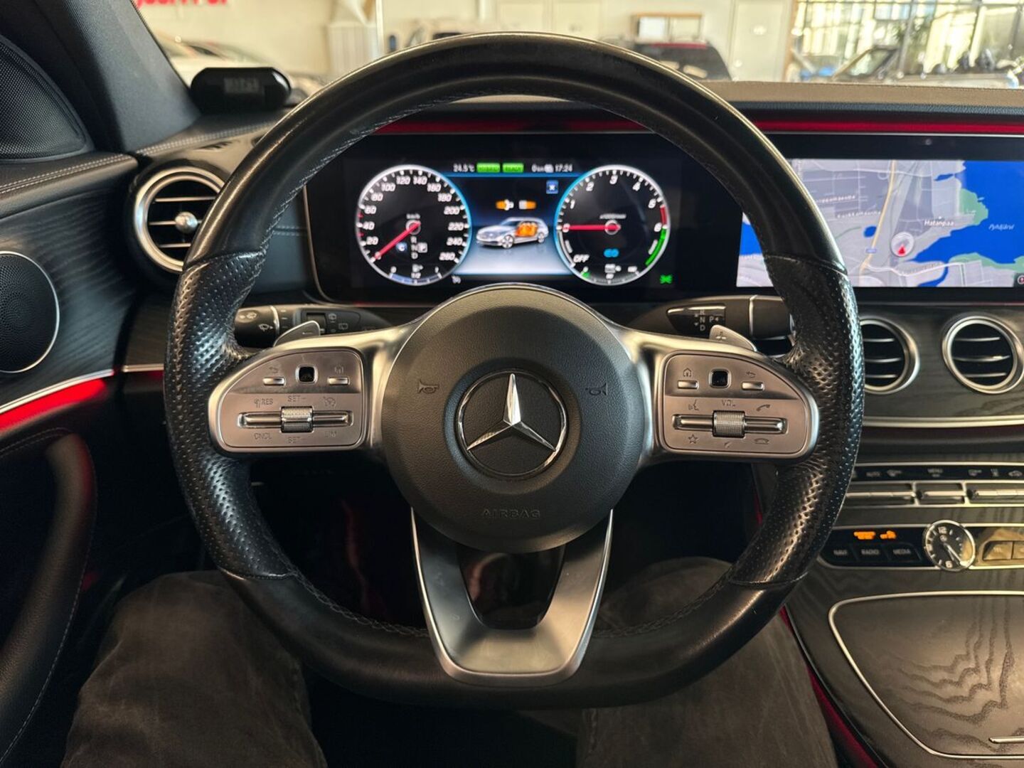 MERCEDES-BENZ E 2020