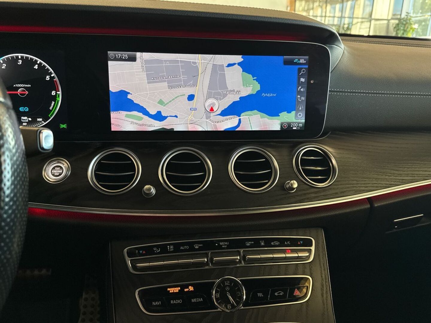 MERCEDES-BENZ E 2020