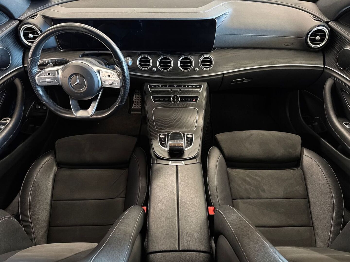 MERCEDES-BENZ E 2020