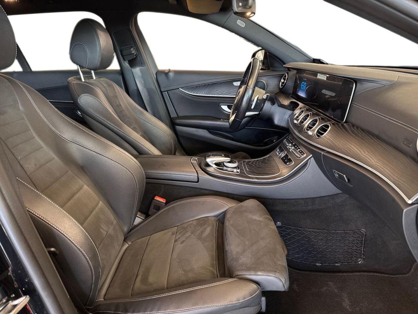 MERCEDES-BENZ E 2020